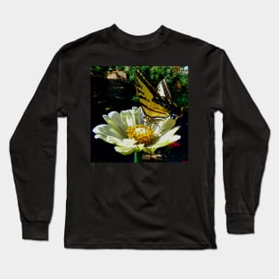 Swallowtail Flutterby on a Zinnia Flower 01 Long Sleeve T-Shirt